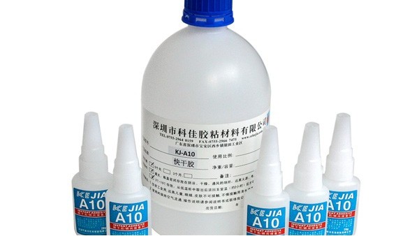 塑料跟塑料用什么胶水粘住，赢咖4推荐使用快干胶水KJ-A10